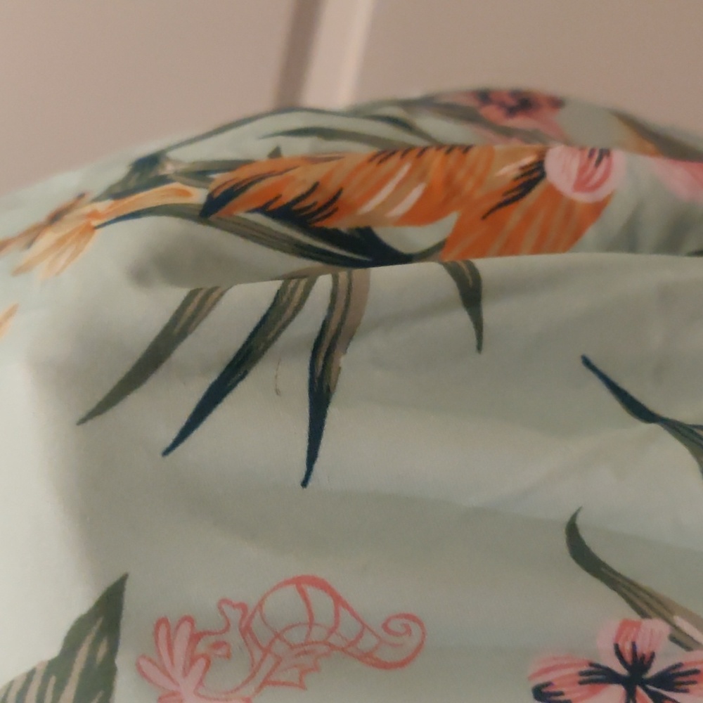NWT Roxy Girl Disney’s Heritage Flora LS RashGuard - Picture 7 of 7